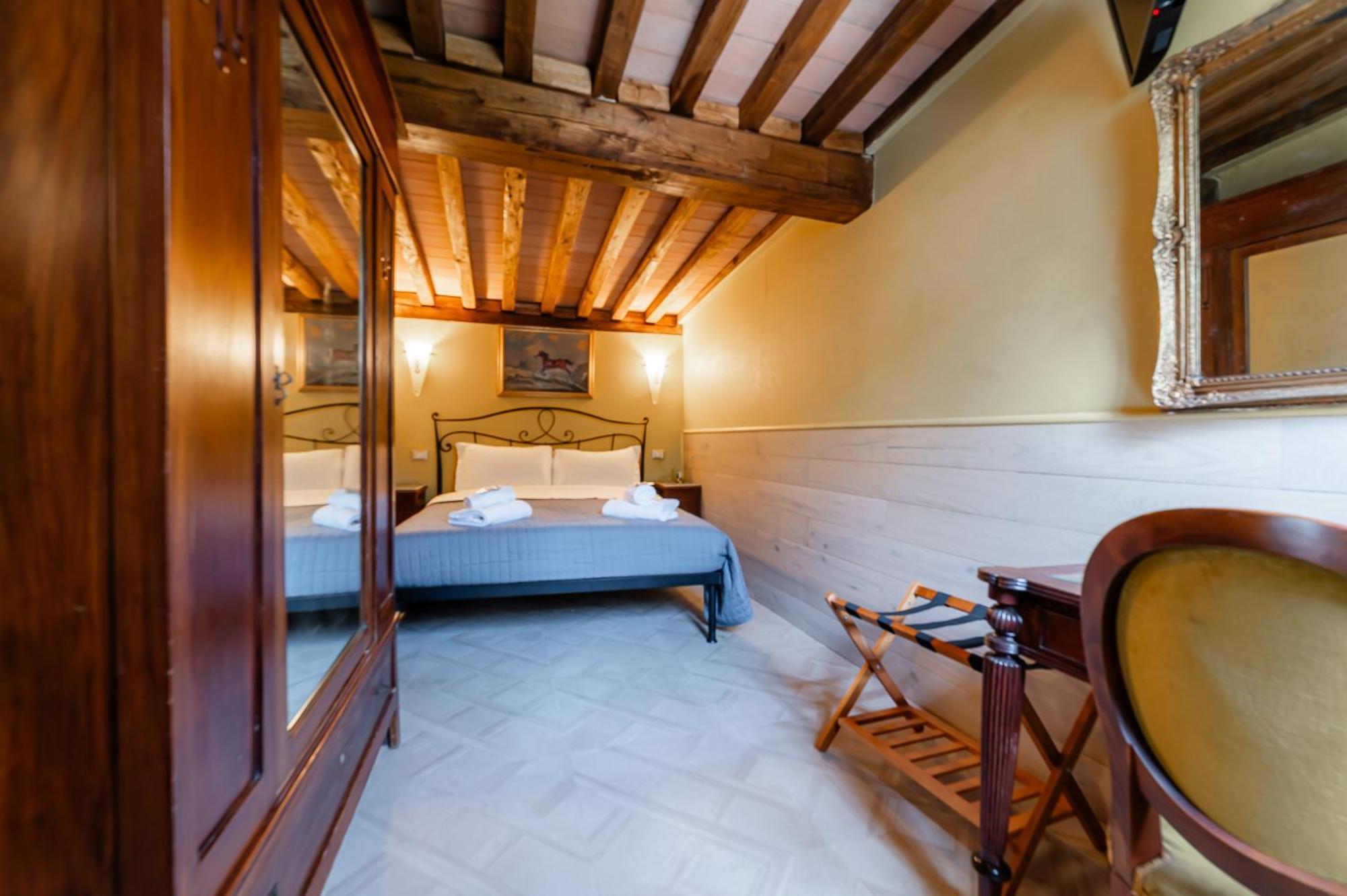 Holiday home Appia Antica Parcheggio E Giardino Fermata Bus 4 Ospiti *