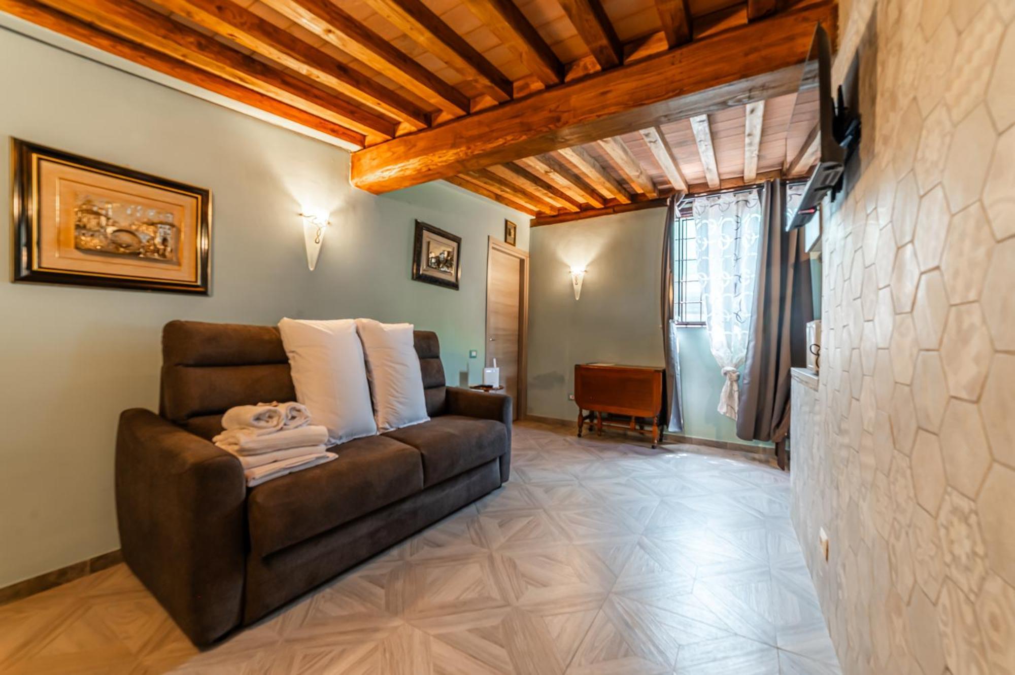 Holiday home Appia Antica Parcheggio E Giardino Fermata Bus 4 Ospiti